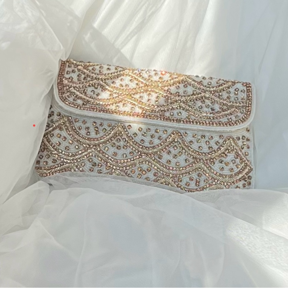 Elegant Crystal Beaded Clutch - White and Gold